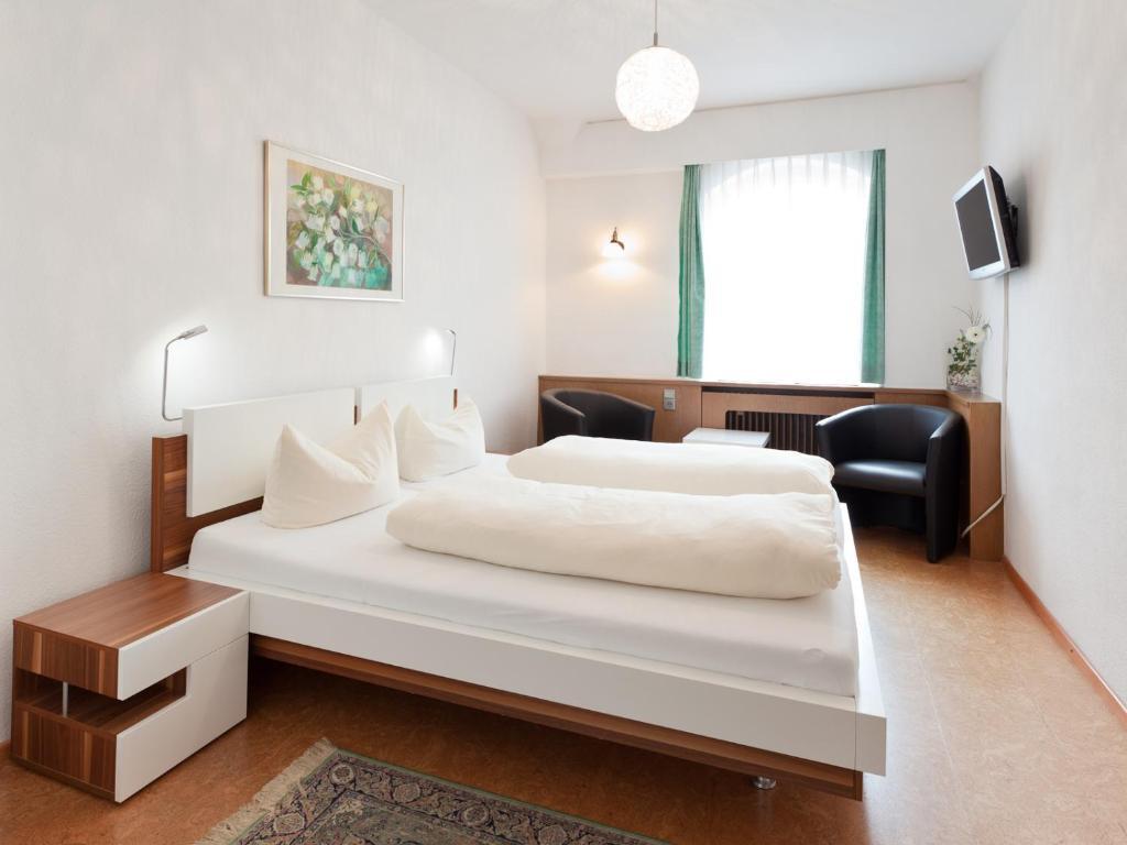 Hotel Kuehler Krug Freiburg im Breisgau Rum bild