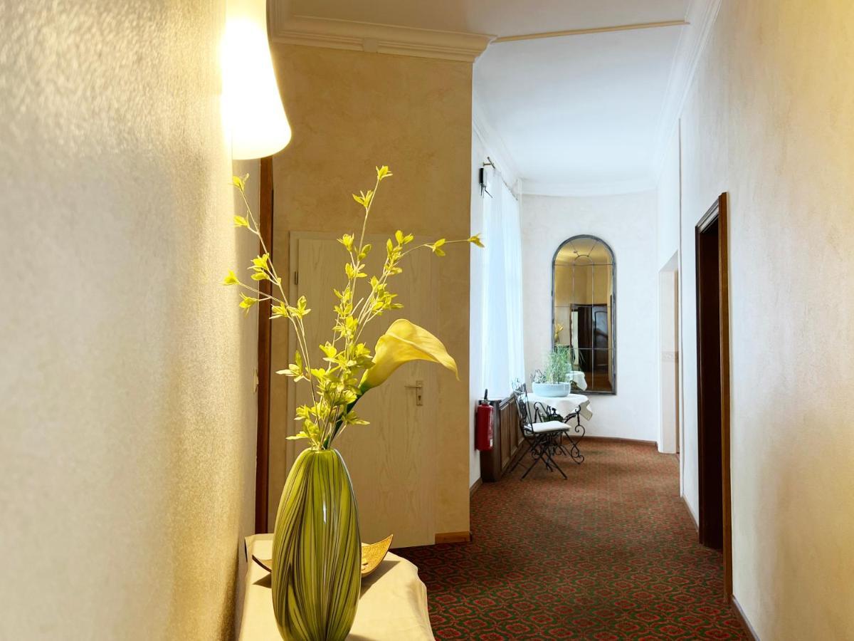 Hotel Kuehler Krug Freiburg im Breisgau Exteriör bild