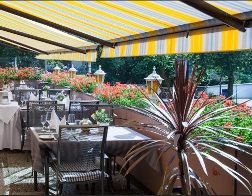 Hotel Kuehler Krug Freiburg im Breisgau Exteriör bild